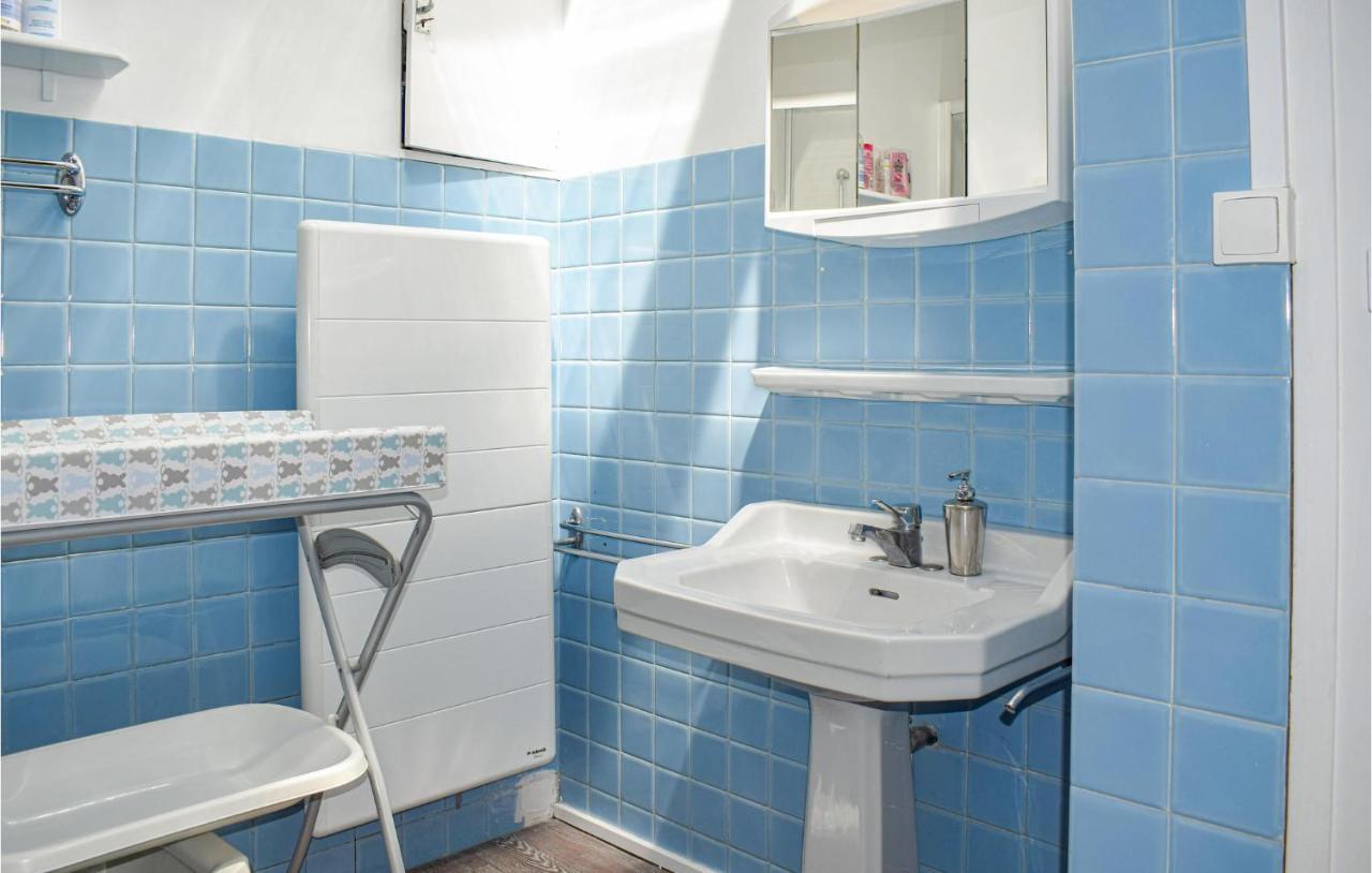 Amazing home in Lézardrieux with 5 Bedrooms Extérieur photo